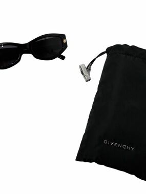 Givenchy GV Day Cat Eye Sunglasses Black Women Authentic Designer w/ Case Luxury